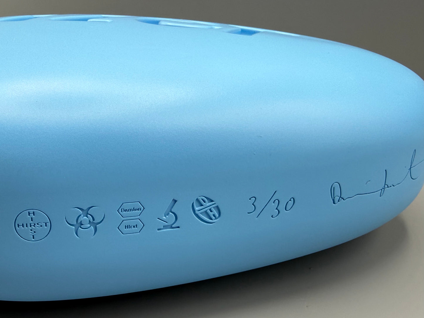 Damien Hirst Pfizer VGR 100mg 2014 11 inch Resin Ltd Edition Multiple