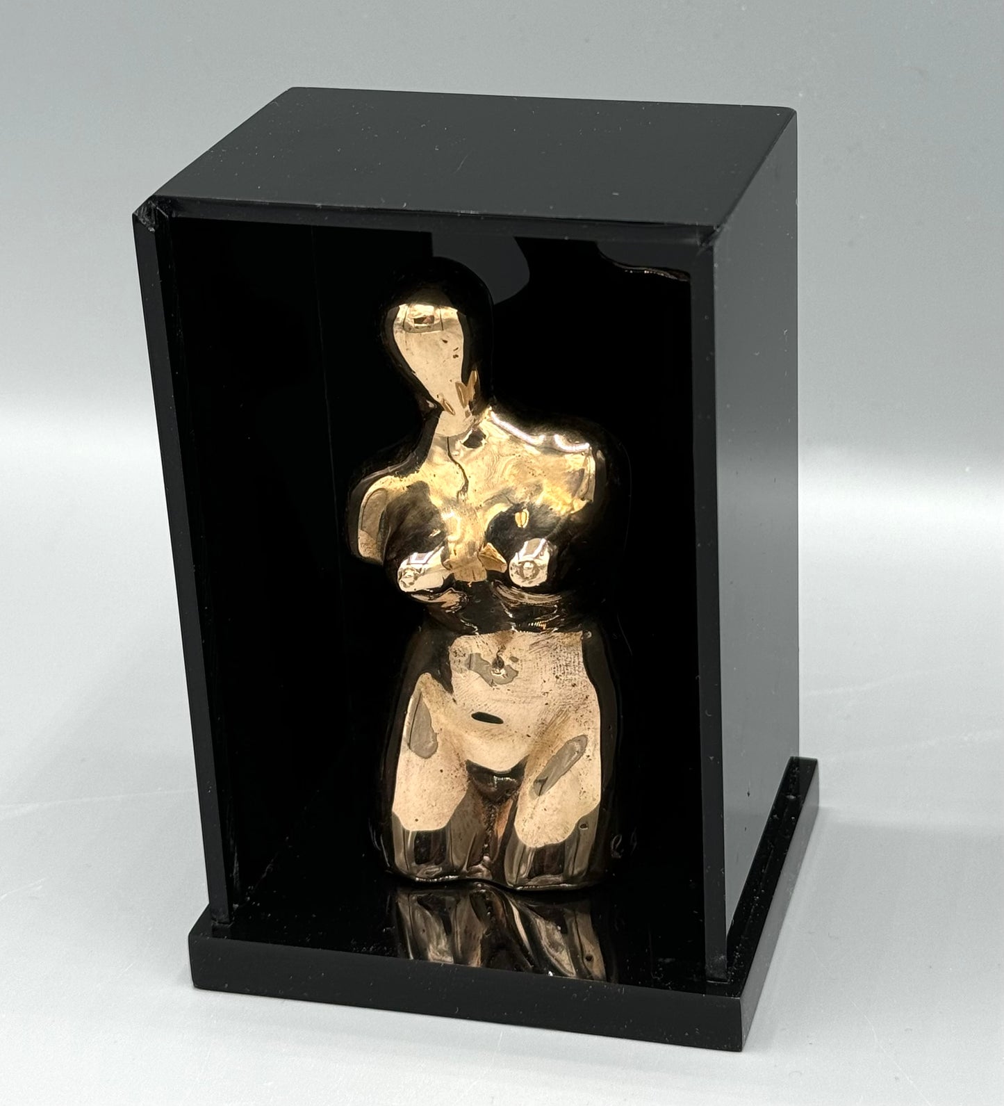 Man Ray
Vierge apprivoisée /Domesticated Virgin (Let me out), 1969
Bronze Ready-Made Sculpture in Original Plexiglass Presentation Box