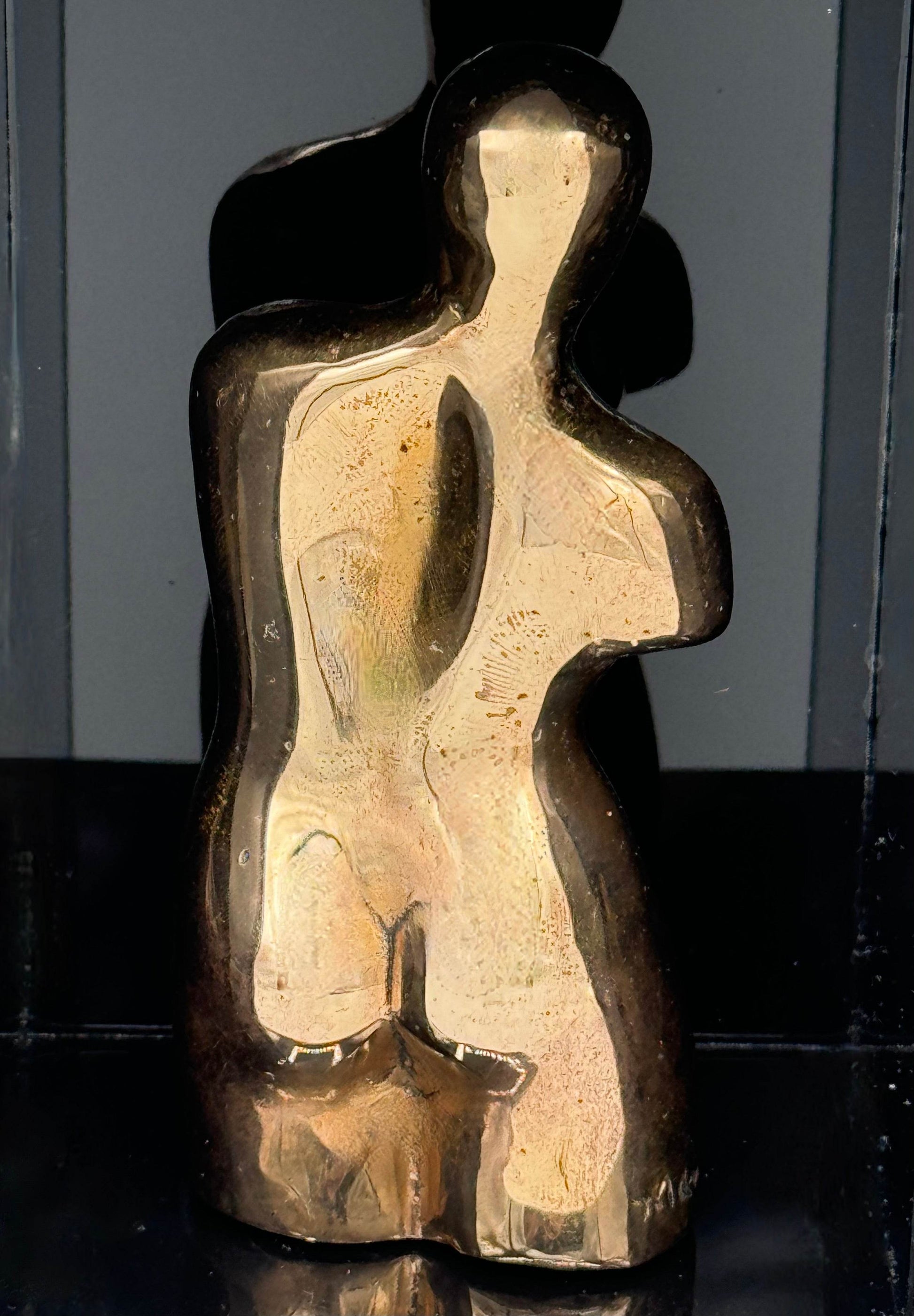 Man Ray Vierge apprivoisée 1969 bronze Ready-Made Sculpture reverse photo 